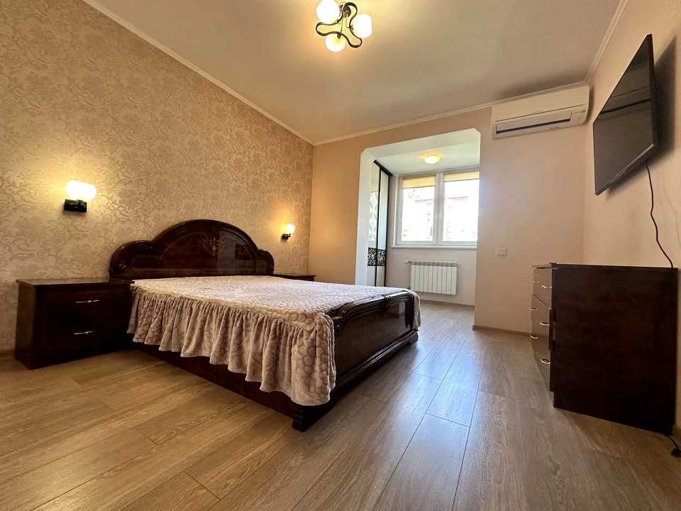 Apartment. Anna Akhmatova Street, Kyiv