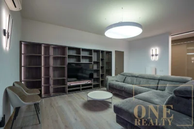 Long-term rental of a 4-bedroom apartment in the City Center of Lypky Building