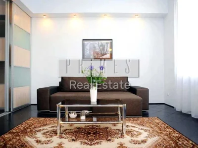 Apartment. Khreshchatyk st., Kyiv