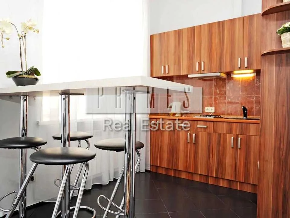 Apartment. Khreshchatyk st., Kyiv
