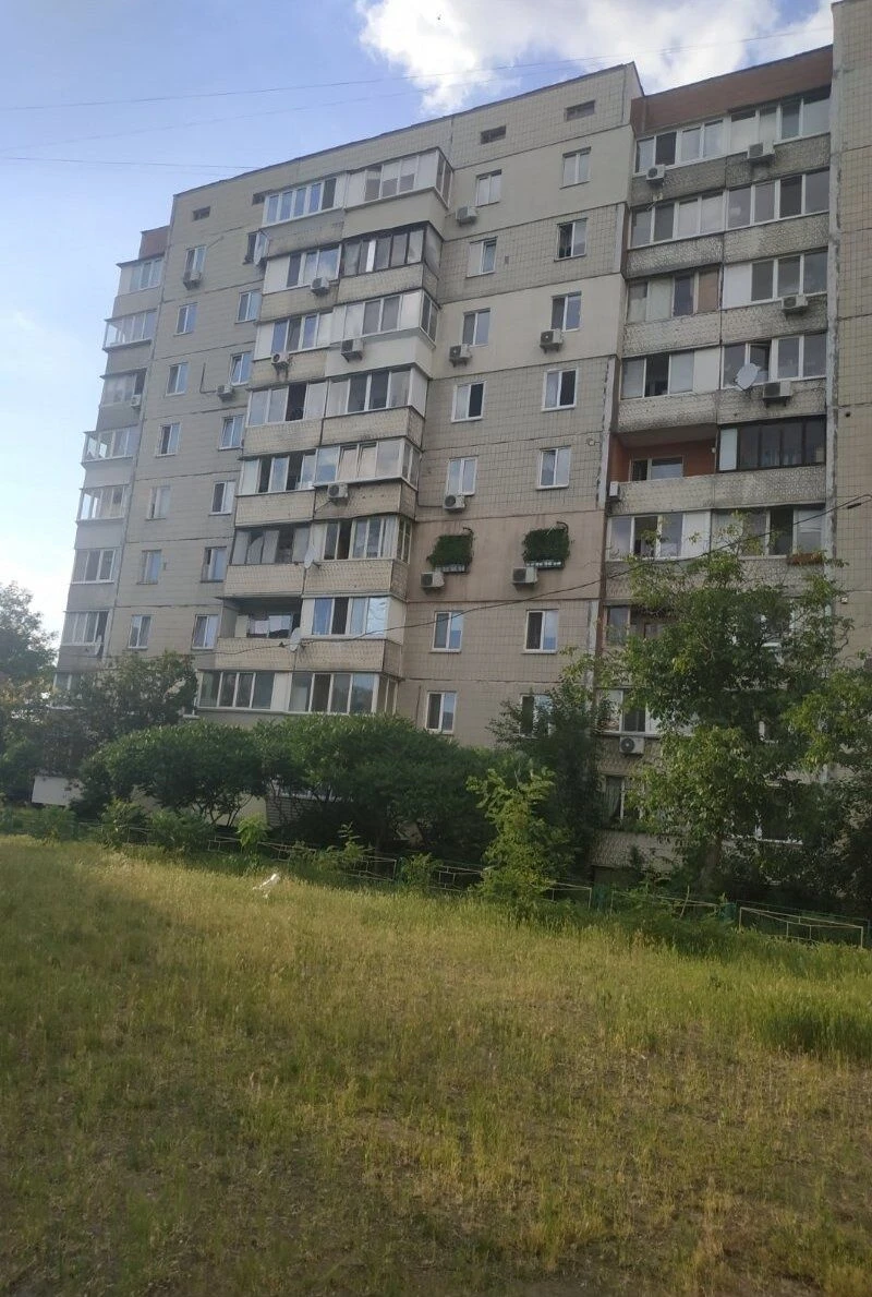 Продаж 3-кімнатна квартира, Йорданська, Оболонь
