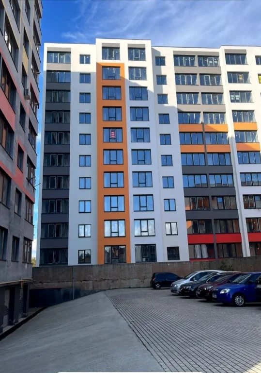 Продаж 2х кімнатної квартири!готова до ремонту!