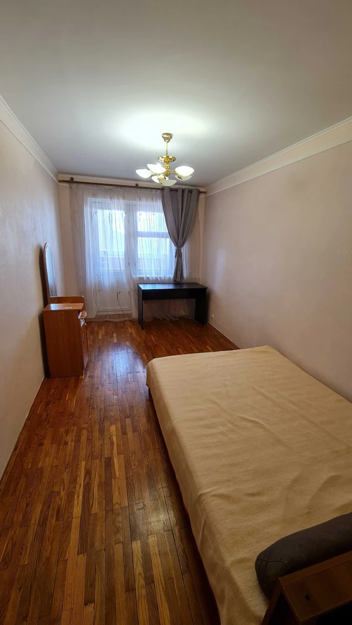 Метро Осокорки, оренда, вул. Срібнокільська, власник.