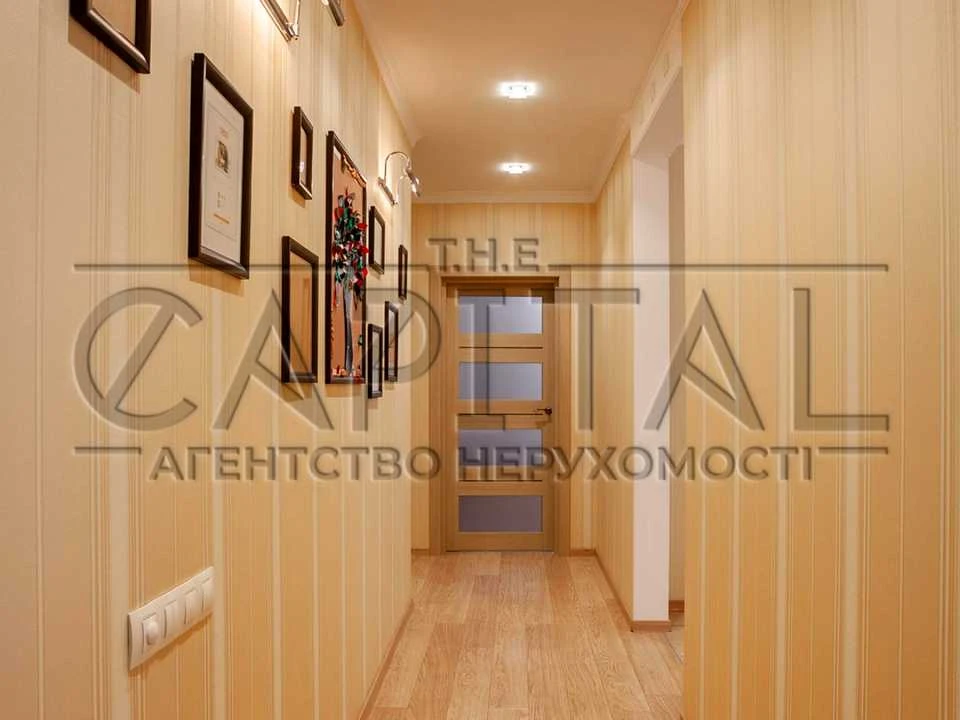 Квартира. Київ, Голосіївська вул.