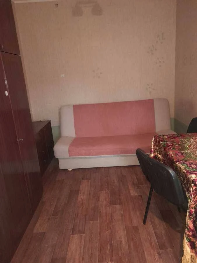 Здам довгостроково 1-к квартиру Київ, Дарницький, Крута вул.