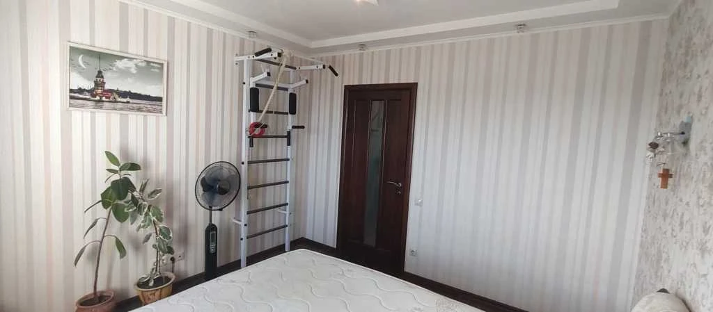 Продам двокімнатну квартиру (55 м²) у Києві, Деснянський рай