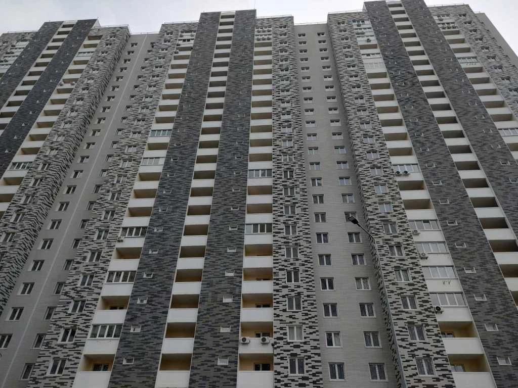 Продам однокімнатну квартиру (42.99 м²) у Києві, Деснянський
