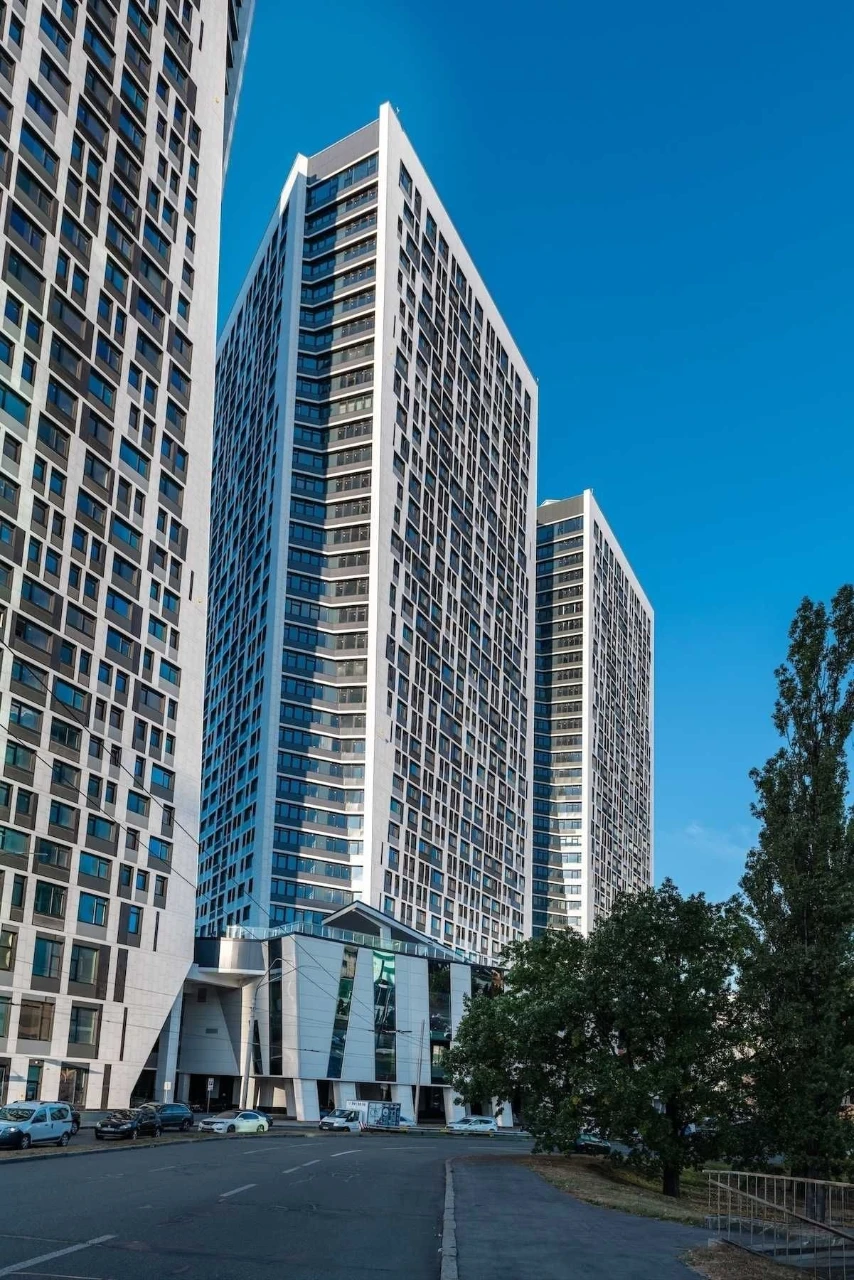 Продам 1-кімнатну квартиру з ремонтом в ЖК Manhattan City, Б