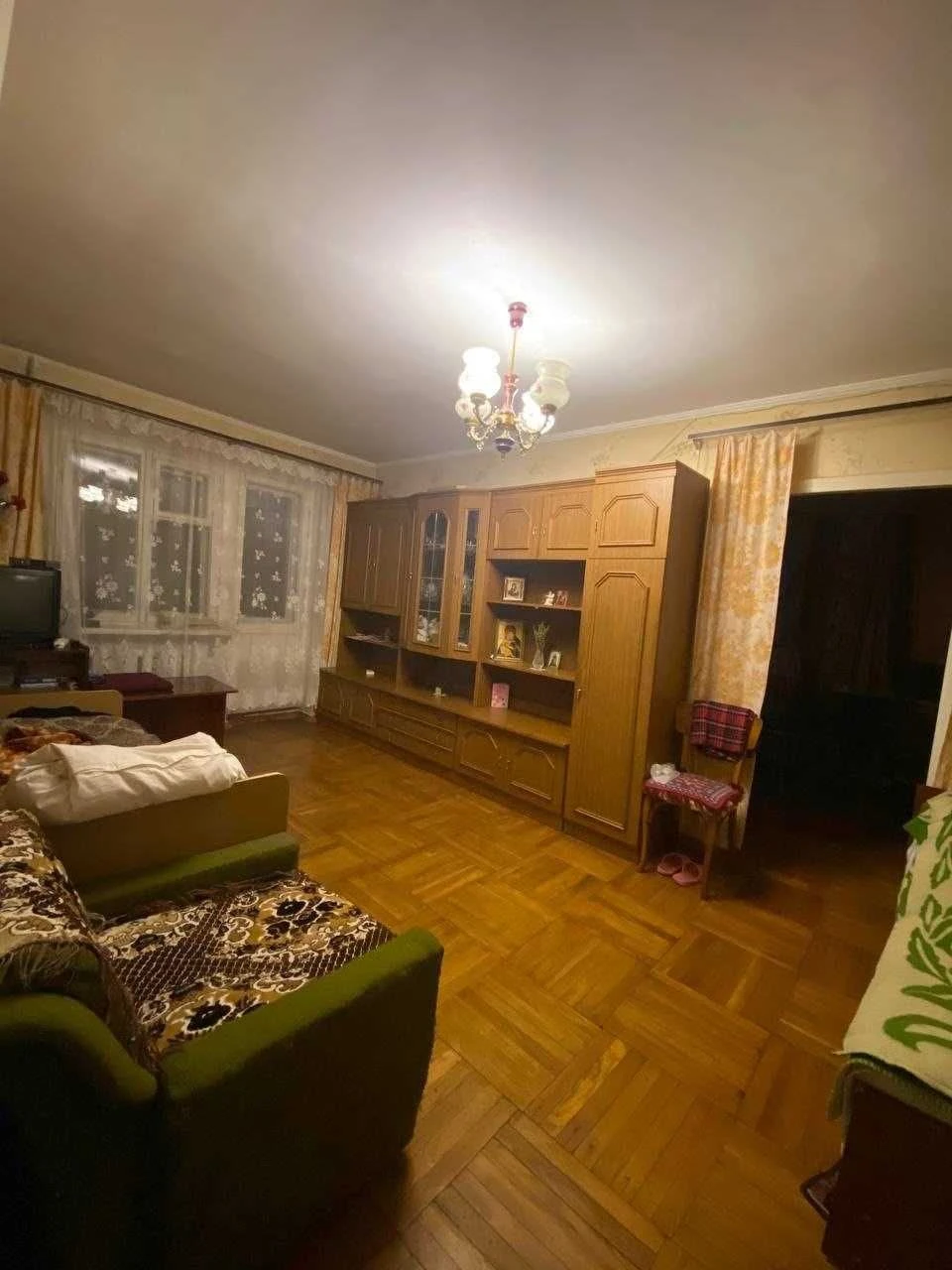 Продам квартиру на Космонавтов рядом с парком