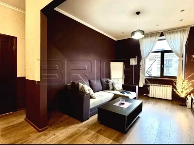 Оренда квартири 2-кімн. 53 м² 6/7 пов.
