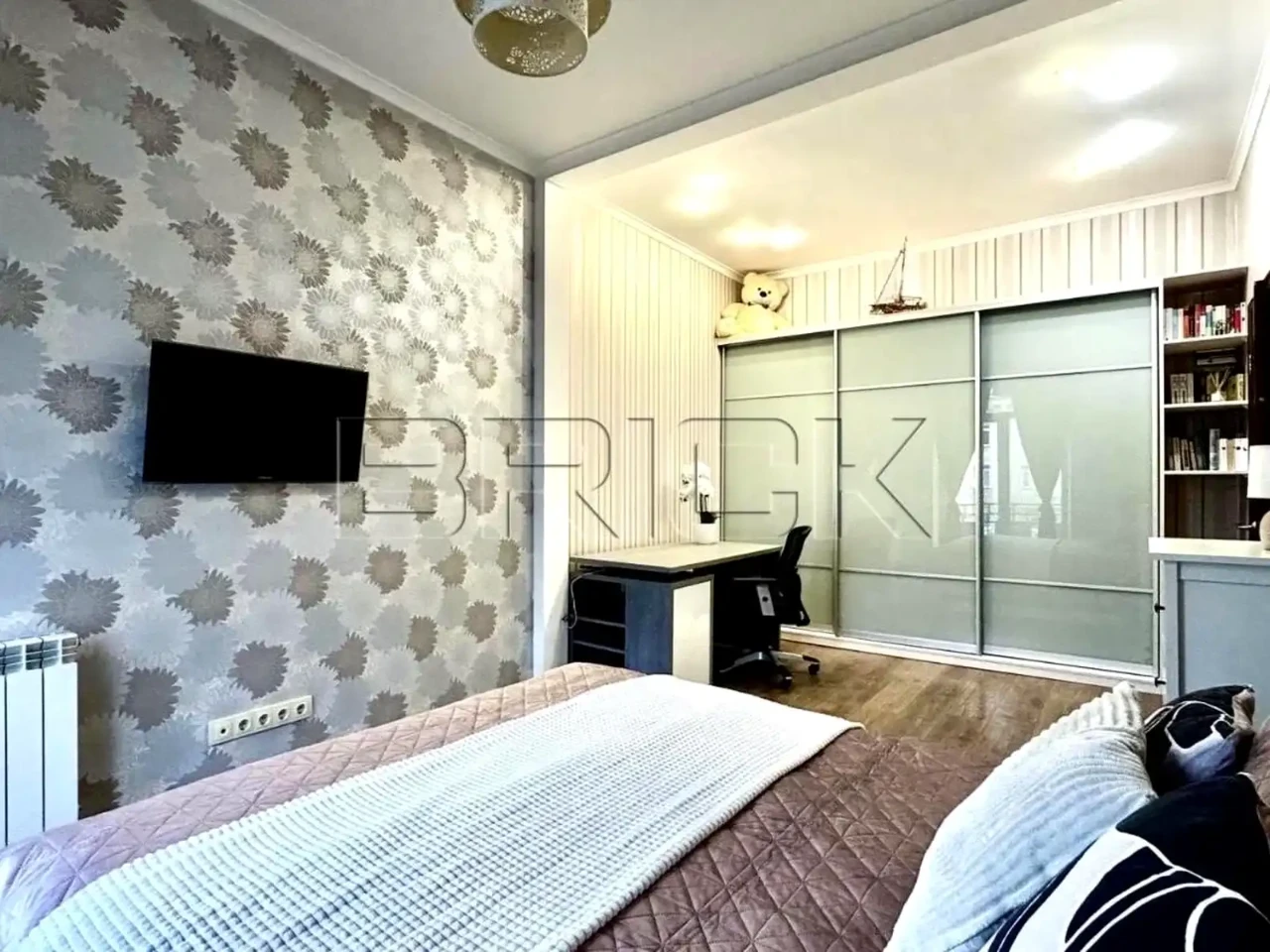 Оренда квартири 2-кімн. 53 м² 6/7 пов.
