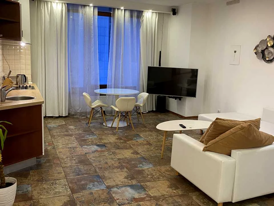 Apartment. Zhylianska st., Kyiv