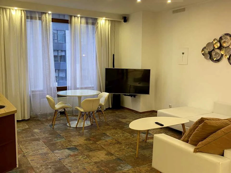 Apartment. Zhylianska st., Kyiv