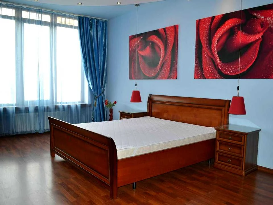 Apartment. Zhylianska st., Kyiv