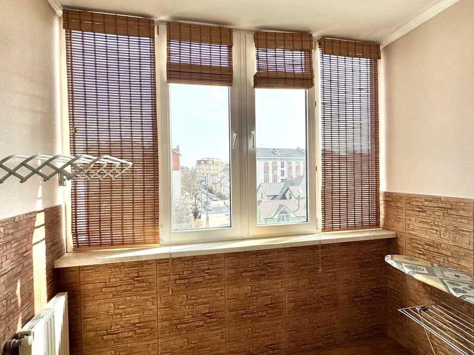 Квартира. Ивано-Франковск, Куренного Черноты ул., 2 к