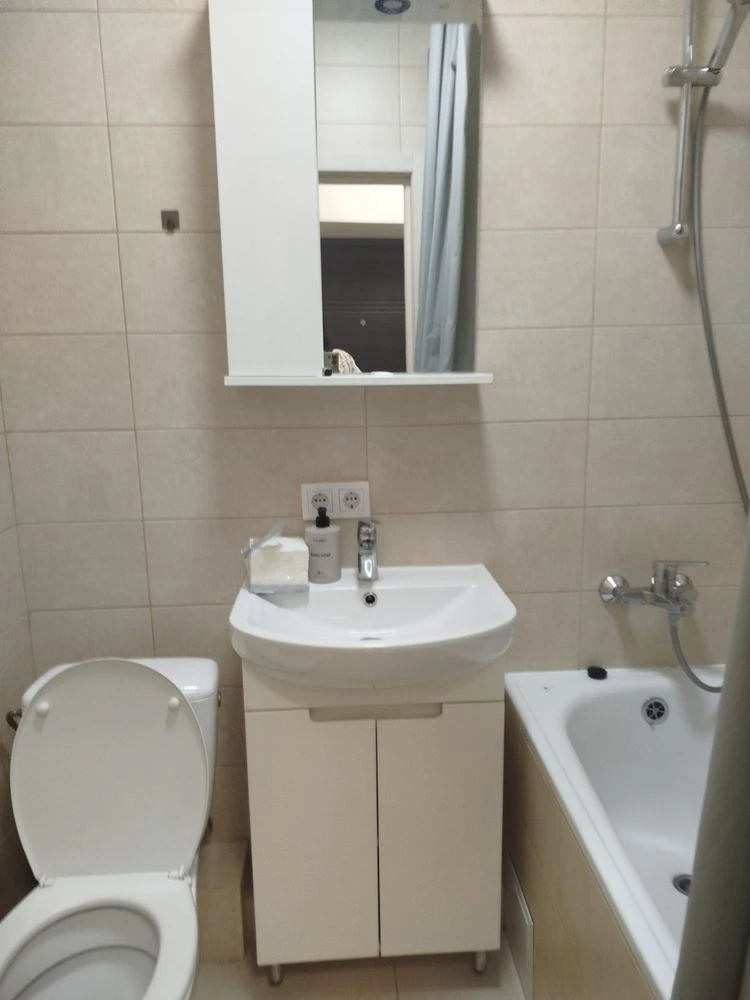 1-bedroom apartment at вул. Ентузіастів 15, Rusanivka, Liovoberezhna metro