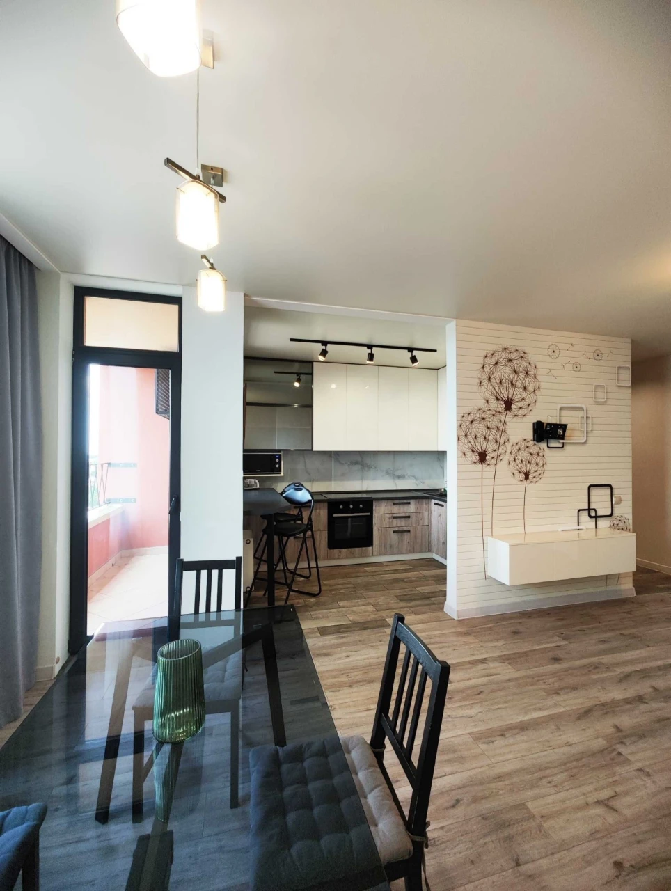 Rent 1-bedroom apartment in ЖК San Francisco Creative House. m. Nivki