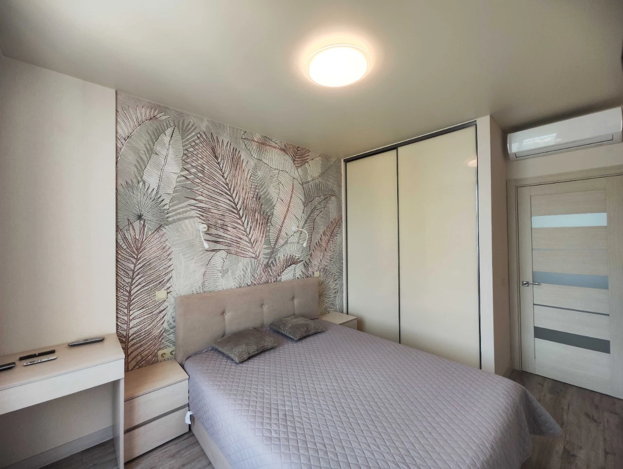Rent 1-bedroom apartment in ЖК San Francisco Creative House. m. Nivki