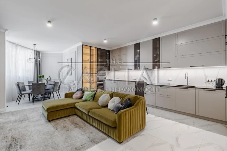 Exclusive 4-room apartment 133 sq m in the prestigious residential complex Pirovsky Posad
