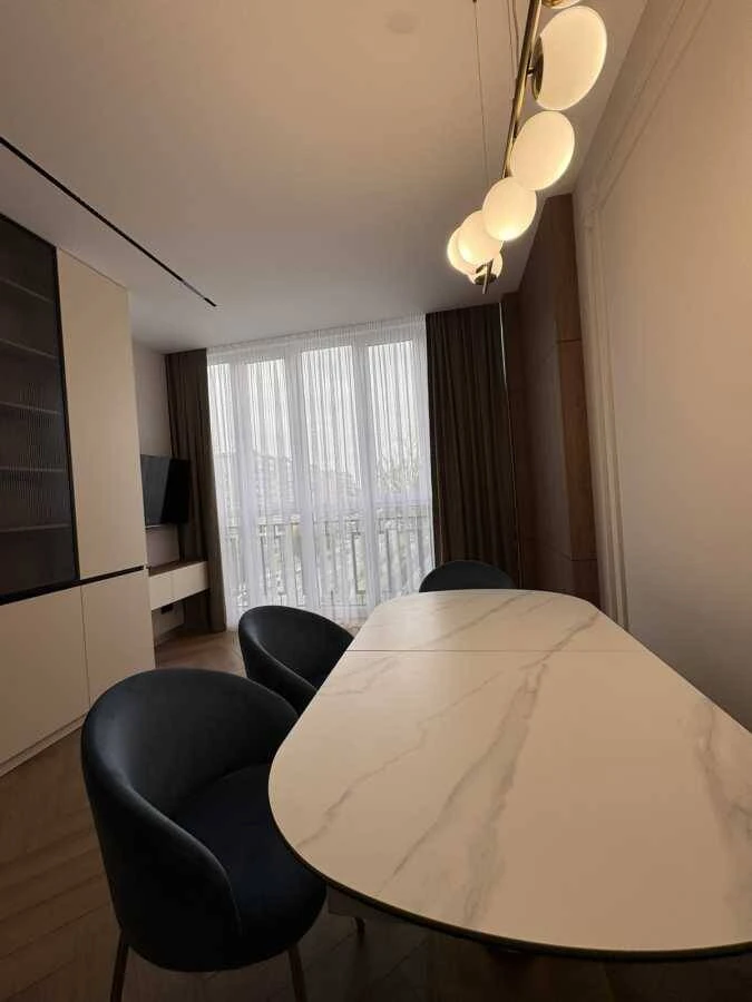 For Sale: 2-bedroom apartment in Kyiv, Holosiiv, Metrologichna Street