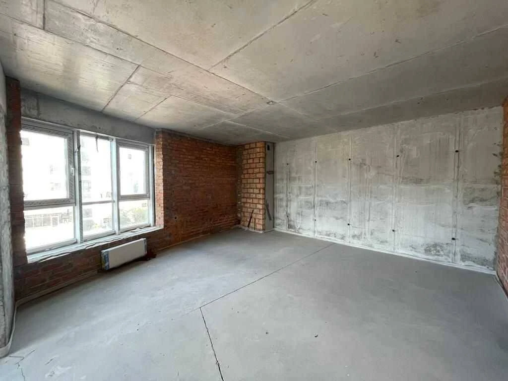 For Sale: 2-bedroom apartment, Kyiv, Holosiiv, Volodymyr Antonovych Street