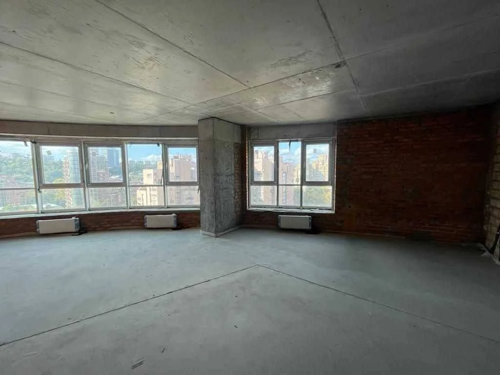 For Sale: 2-bedroom apartment, Kyiv, Holosiiv, Volodymyr Antonovych Street