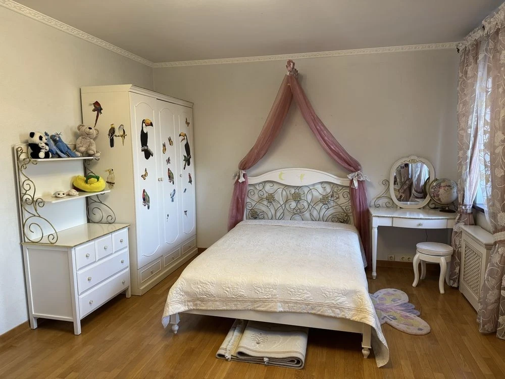 Rent house with pool 1250 sq m. Holosiiv district