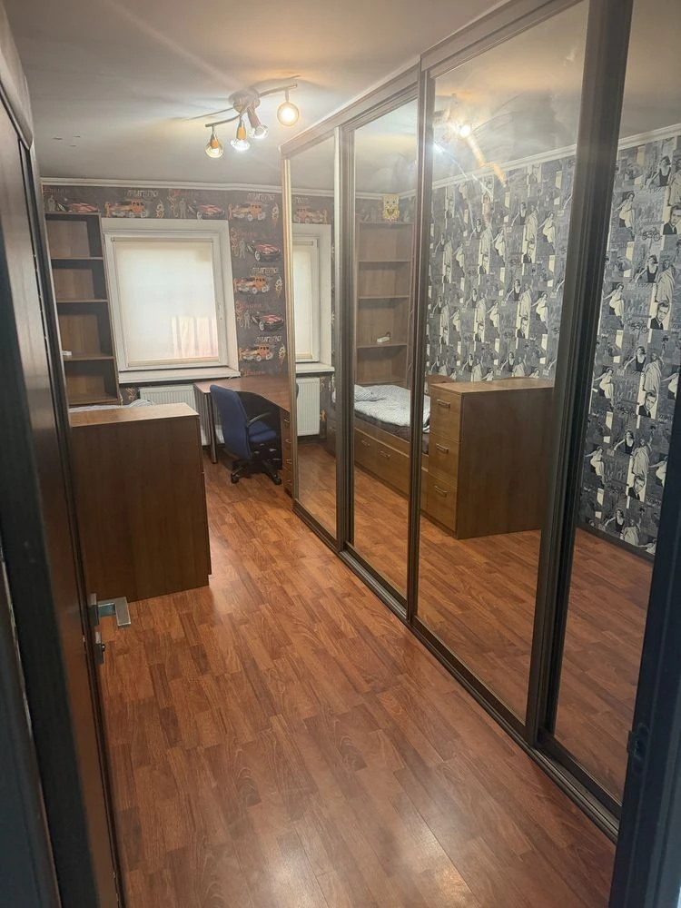 Rent 3-bedroom apartment on Vynohradari