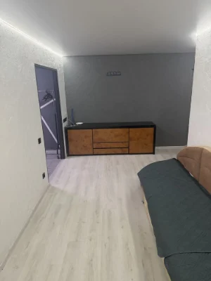 Rent 3-bedroom apartment on Vynohradari