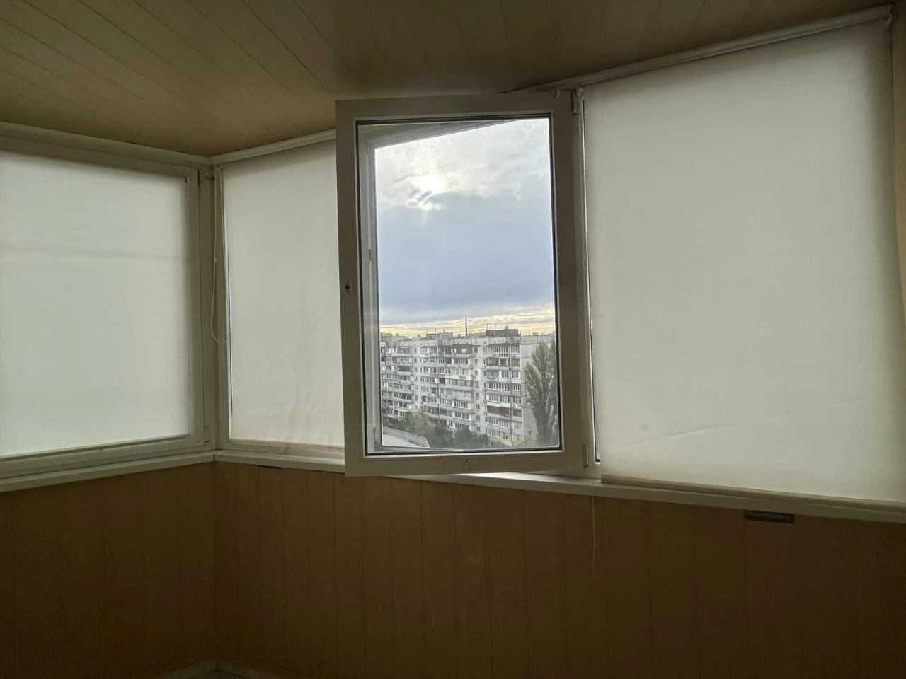 Rent a spacious 2-bedroom apartment on Oboloni, ул. Тимо, 13-A.
