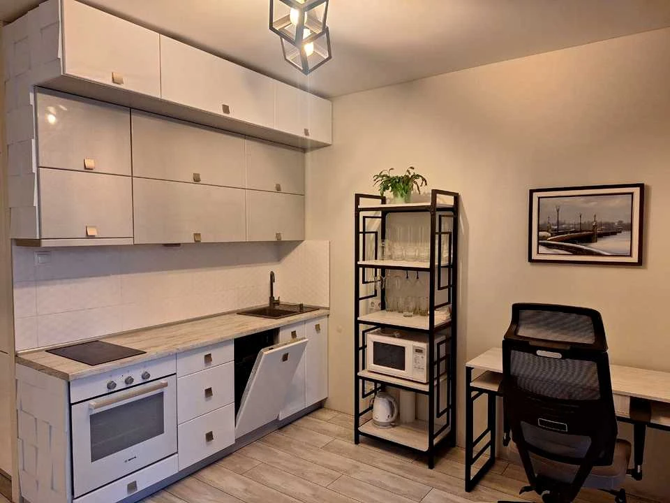 Apartment. Revuts'koho st.