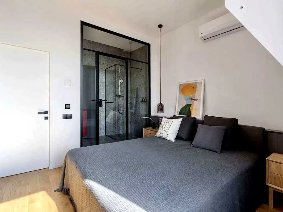 Apartment. Antonovicha st.