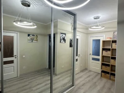 Квартира. Київ, Миколи Руденка бульв.