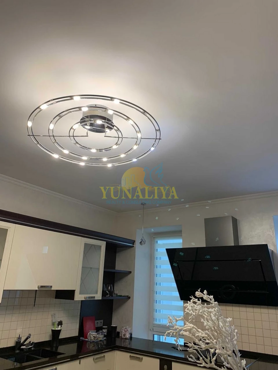 For Rent! 2-room apartment at вул. Богомольца 7/14! No fees!
