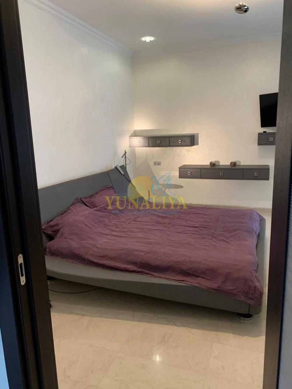 For Rent! 2-room apartment at вул. Богомольца 7/14! No fees!