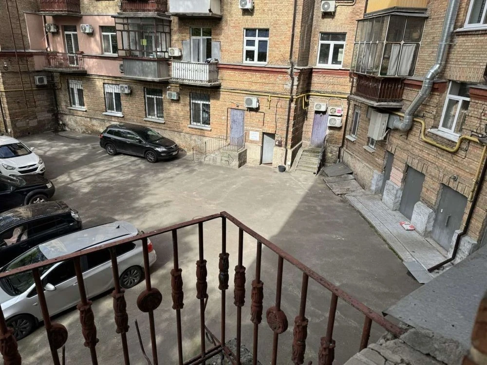 Nagorna, 6/31;Tataraka; 2-room apartment, 58 m2; 2nd floor
