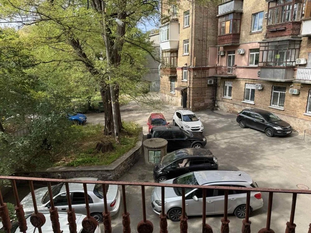Nagorna, 6/31;Tataraka; 2-room apartment, 58 m2; 2nd floor