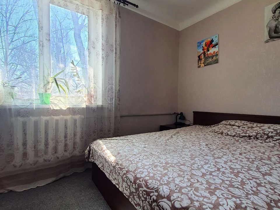 Квартира. Дніпро, Криворізька вулиця