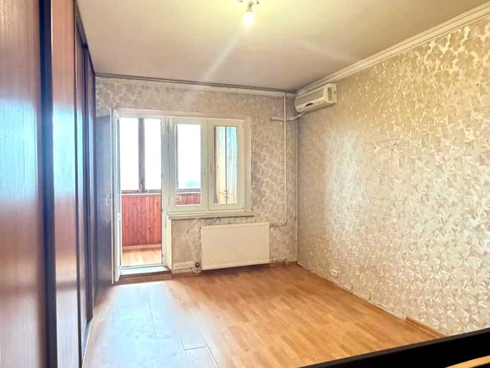 Apartment for sale. Akademika Yefremova Street, Kyiv