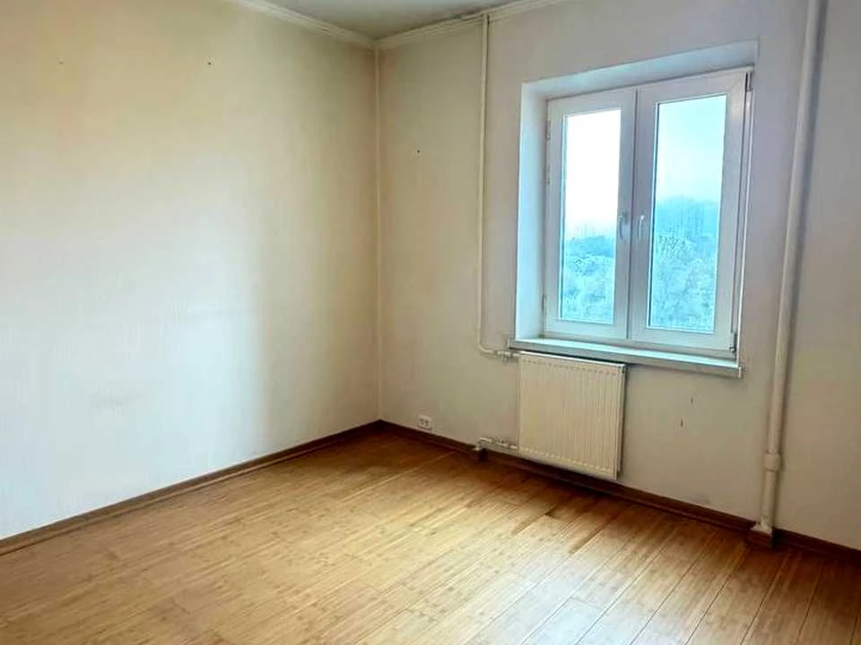 Apartment for sale. Akademika Yefremova Street, Kyiv