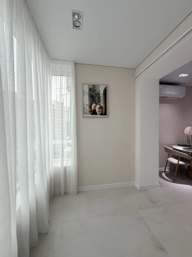 Sale of a beautiful apartment in Grand City Dombrovskyi residential complex.