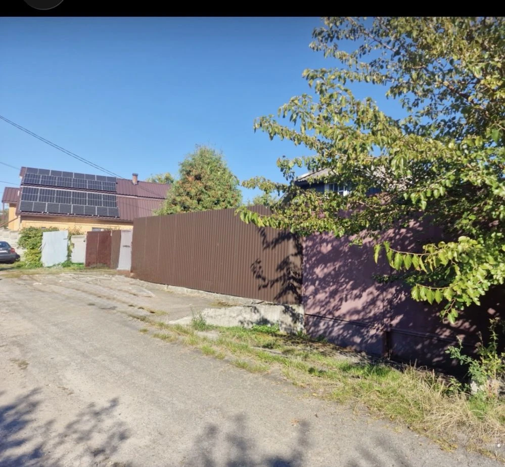 Sale of a one-story house 81.9 sq. m. in a prime location, Po