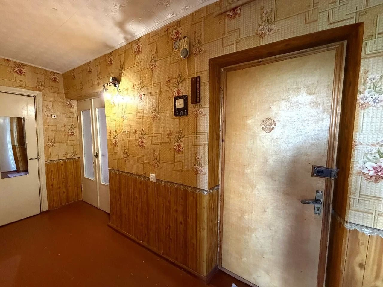 Продаж власної 2-кімнатній квартири, вулиця Крушельницька, 44