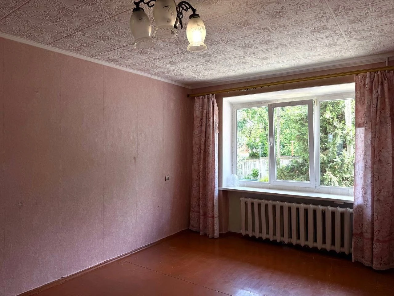Продаж власної 2-кімнатній квартири, вулиця Крушельницька, 44