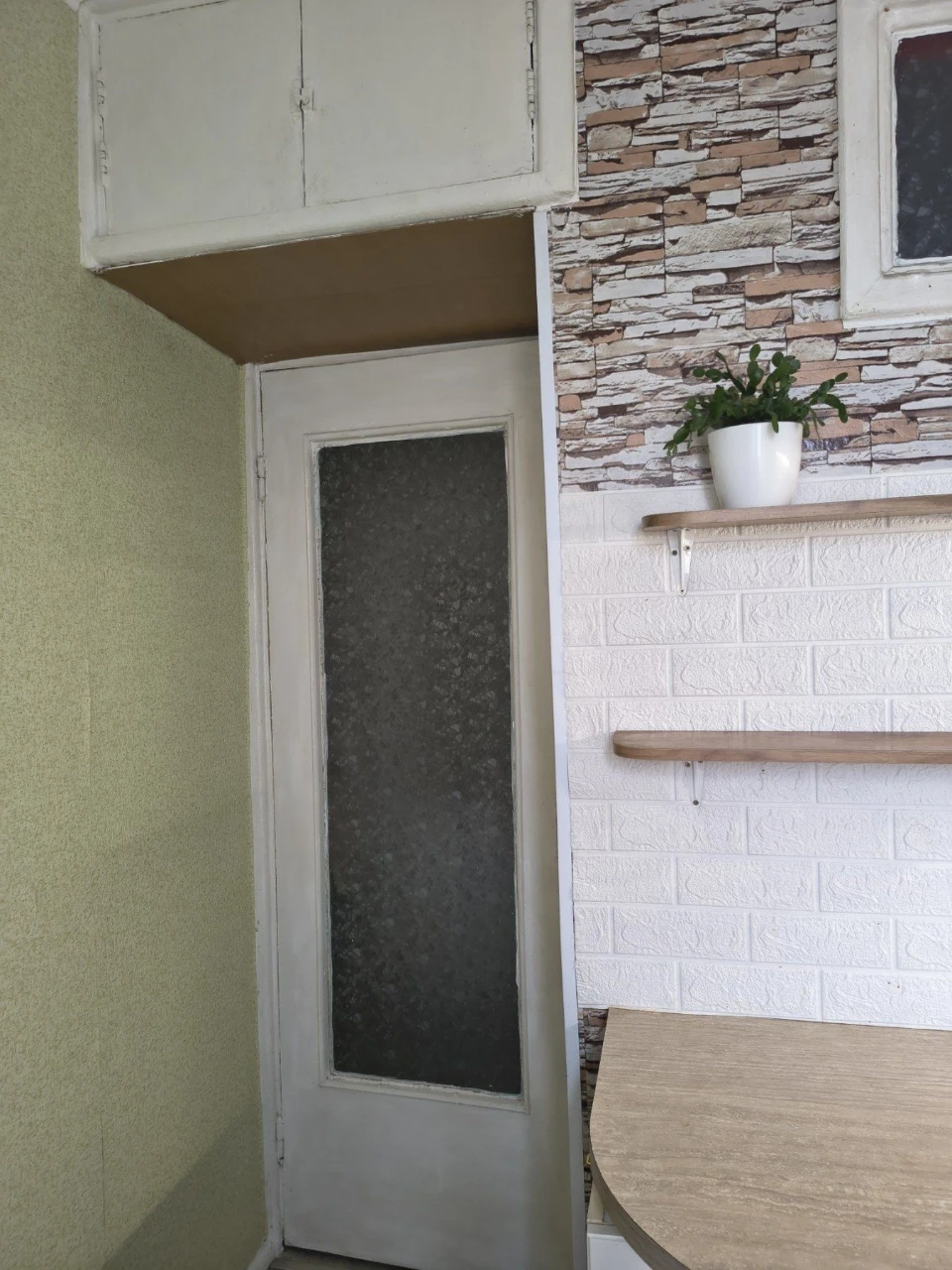 Long-term apartment rental