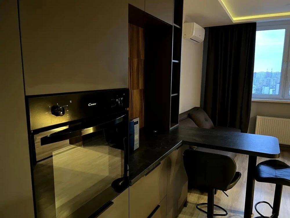 15-B Krushelnickoi Street, Kharkiv, Poznizky