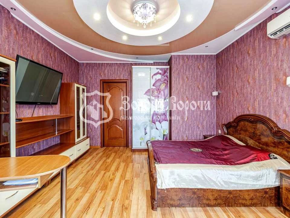 Apartment. Anna Akhmatova Street, Kyiv