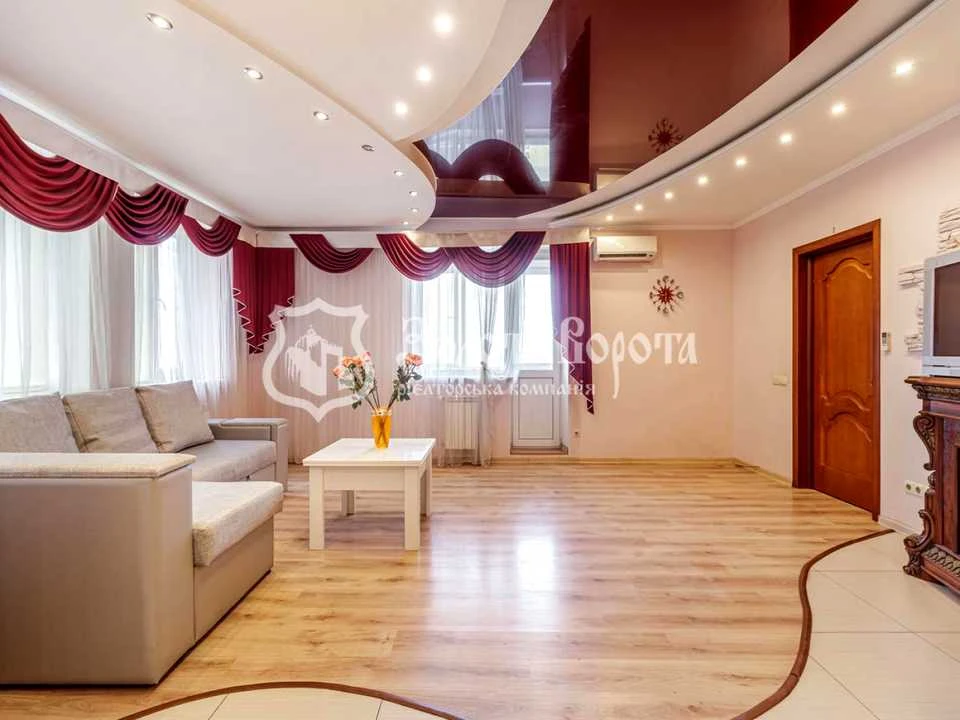 Apartment. Anna Akhmatova Street, Kyiv