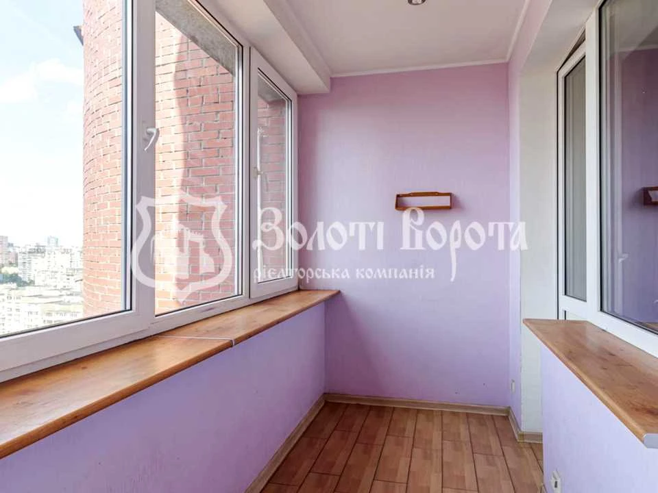 Apartment. Anna Akhmatova Street, Kyiv
