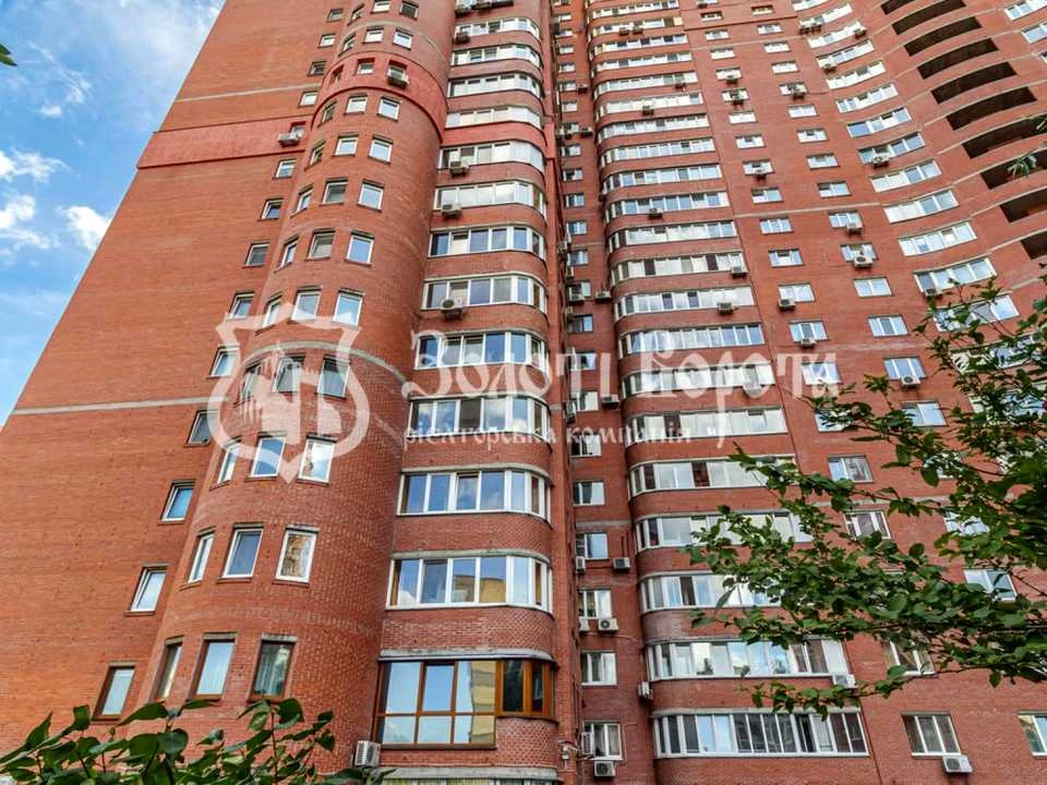 Apartment. Anna Akhmatova Street, Kyiv